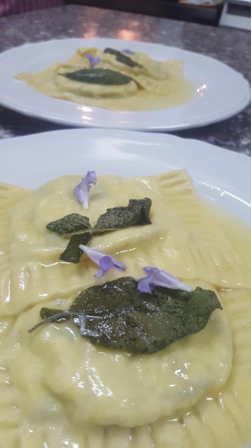 Agriristoro Podere S. Andrea マッサ・マリッティマ エクステリア 写真
